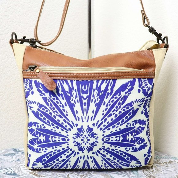 NEW Small Crossbody Bag Small for Women Girls Canvas Purse Leather Shoulder Bag - Picture 1 of 11